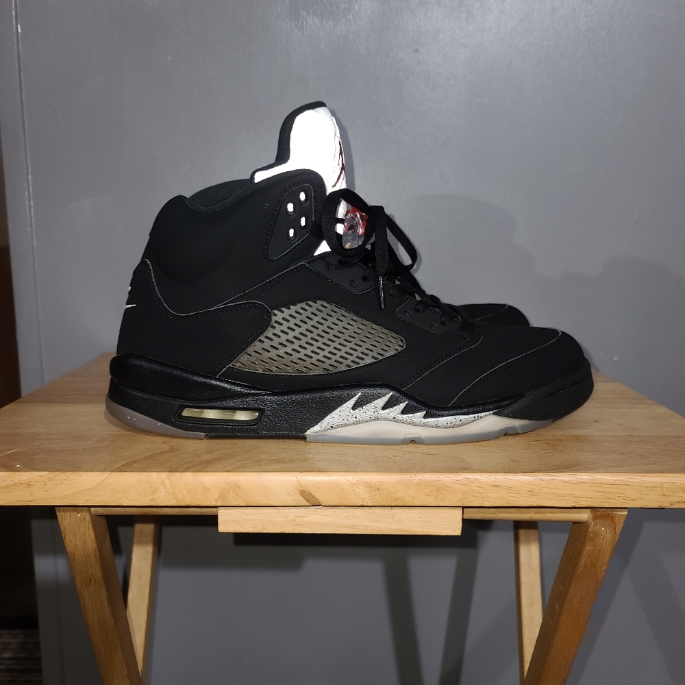 Size 13 jordan 5 og black metalic 2016